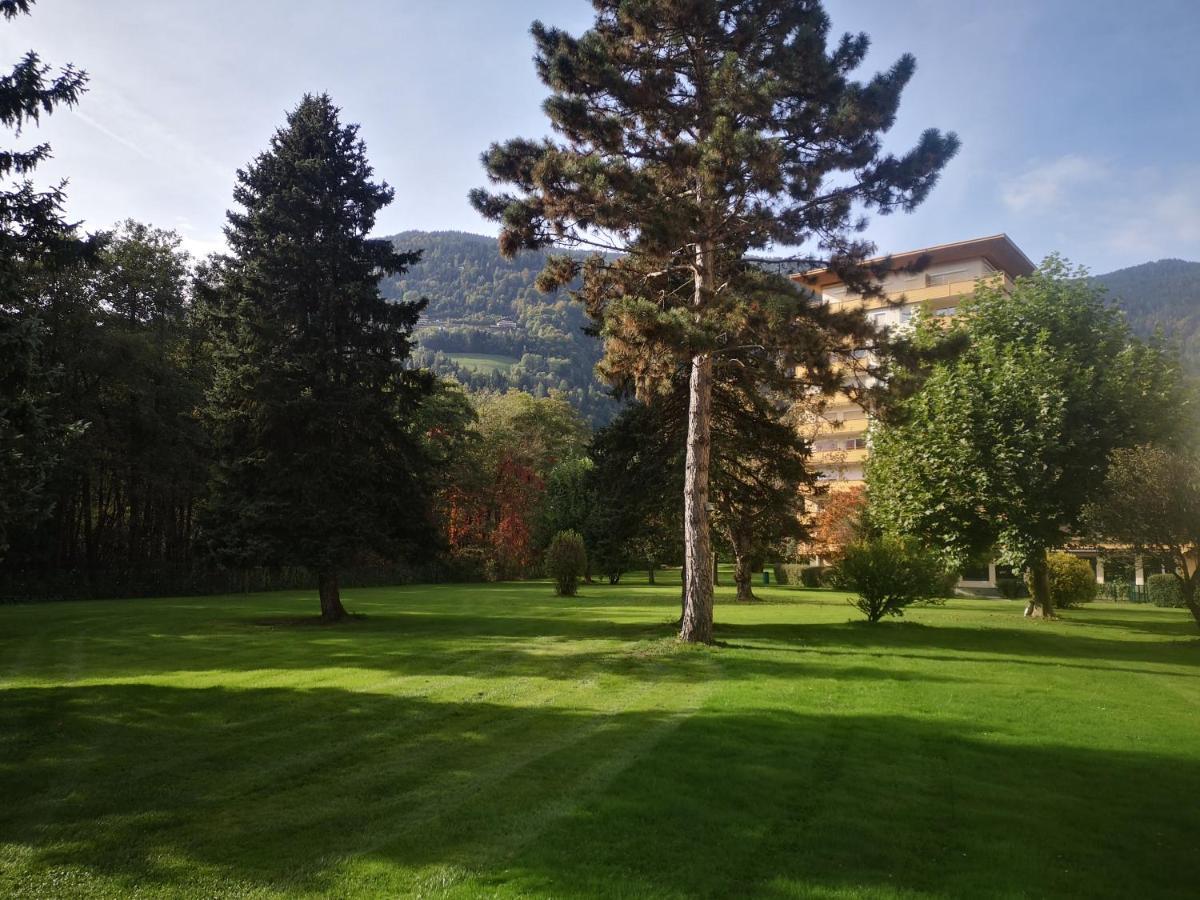 Kaernten Ossiacher See Apartment Zwei Zimmer Ferienwohnung Direkter Seezugang Strand Beheizte Schwimmhalle Bodensdorf Exteriér fotografie